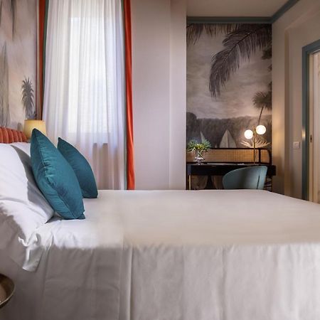La Malandrina Aparthotel Taormina Bagian luar foto