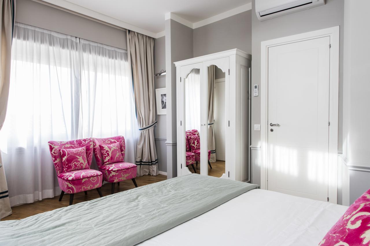 La Malandrina Aparthotel Taormina Bagian luar foto