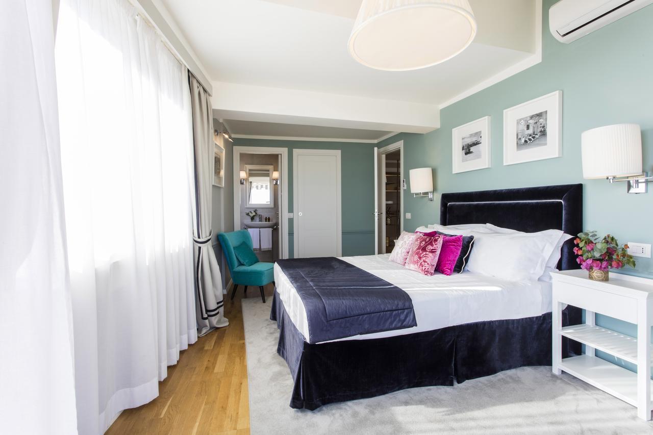 La Malandrina Aparthotel Taormina Bagian luar foto