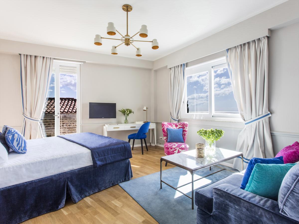 La Malandrina Aparthotel Taormina Bagian luar foto
