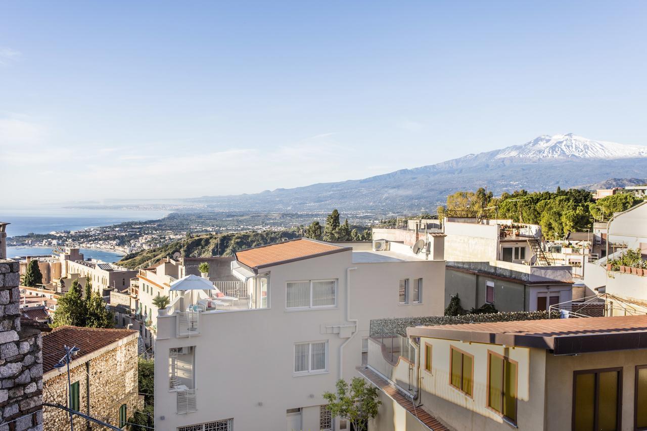 La Malandrina Aparthotel Taormina Bagian luar foto