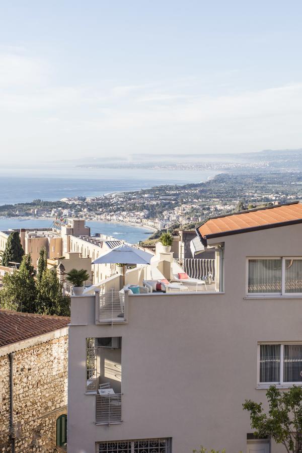La Malandrina Aparthotel Taormina Bagian luar foto