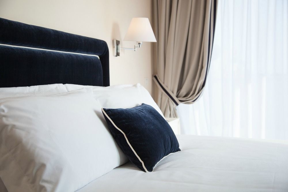 La Malandrina Aparthotel Taormina Bagian luar foto