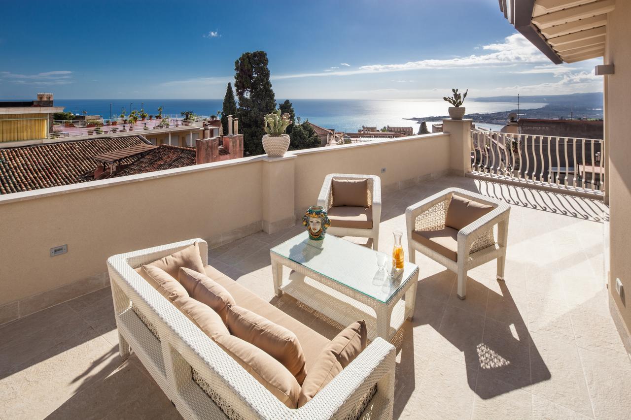 La Malandrina Aparthotel Taormina Bagian luar foto